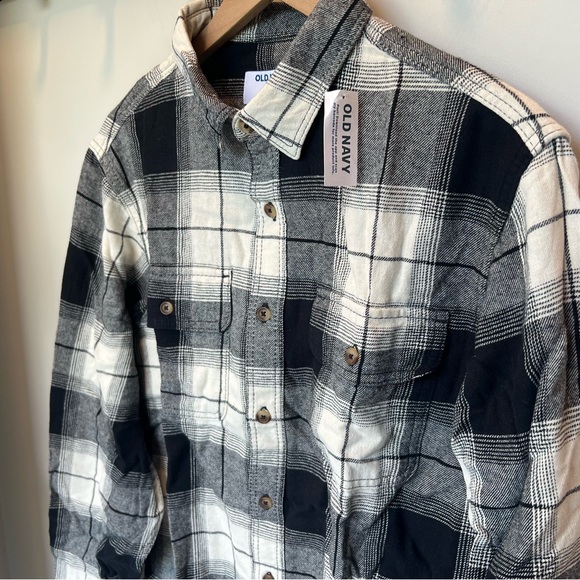 NWT Old Navy Men's Black and White Flannel Shirt - size L - Picture 6 of 9